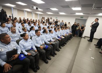 Entrega de Constancias a 231 Policías por su Capacitación
