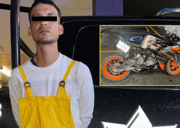 policía-de-monterrey-detiene-a-moto-robada