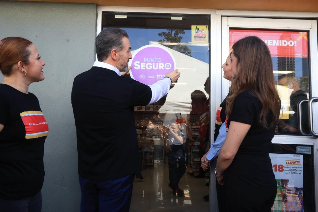 "Puntos-Seguros"-350-tiendas-OXXO-1,400-empleados-emergencias-de-género