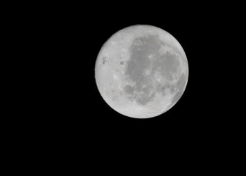 el lado oscuro de la luna visto por primera vez por el ser humano