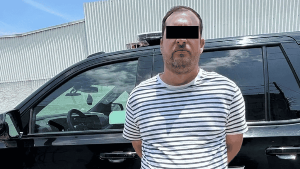 conductor detenido por robo de vehículo en Monterrey
