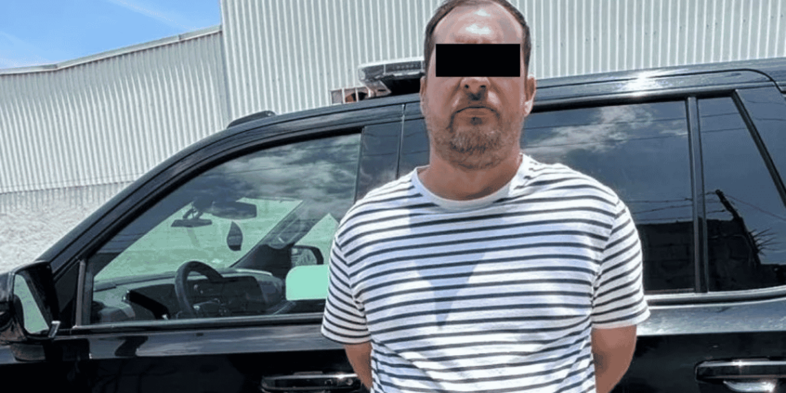 conductor detenido por robo de vehículo en Monterrey