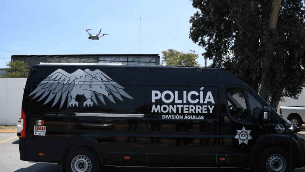 Policía de Monterrey y el C4 Monterrey - Notiviral